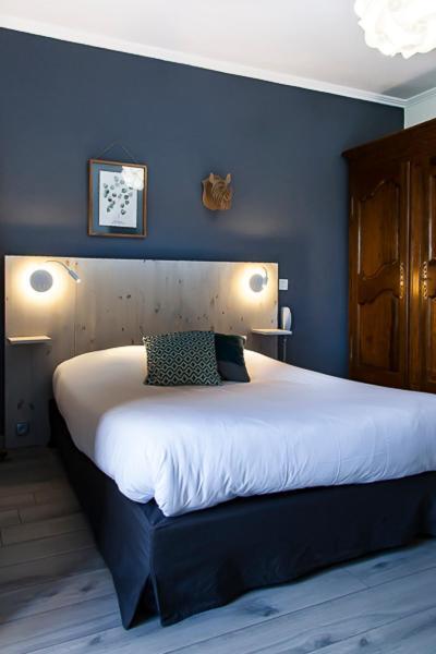 Logis Hotel-Restaurant La Mere Biquette Saint-Pons  Екстер'єр фото