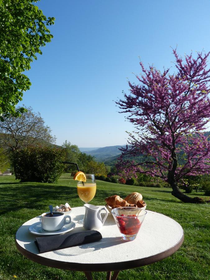 Logis Hotel-Restaurant La Mere Biquette Saint-Pons  Екстер'єр фото